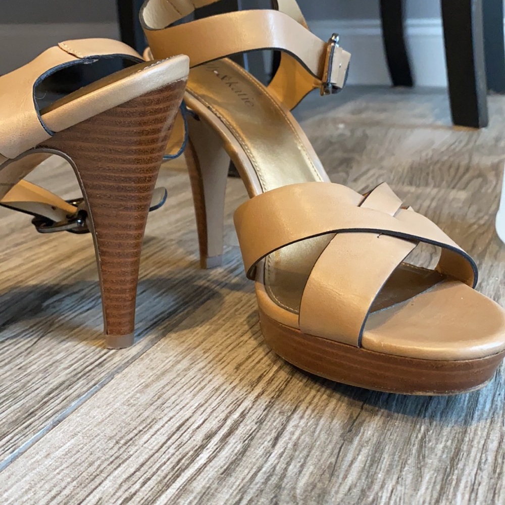 Heels open toed nude sandals